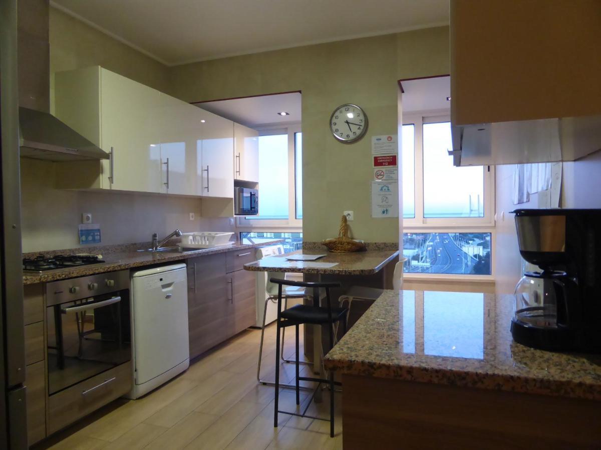A View To The River Tejo - Sixtyfive Boutique Home ลิสบอน ภายนอก รูปภาพ