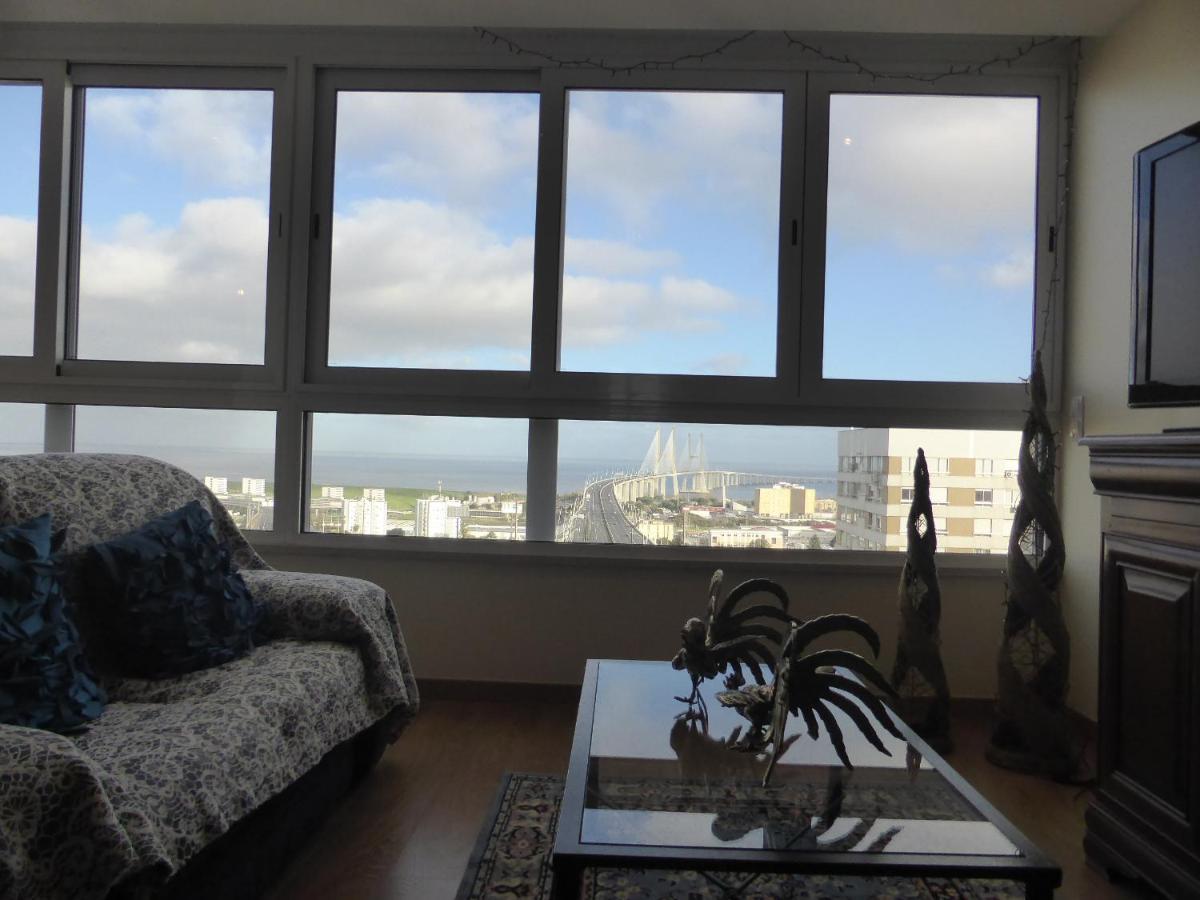 A View To The River Tejo - Sixtyfive Boutique Home ลิสบอน ภายนอก รูปภาพ