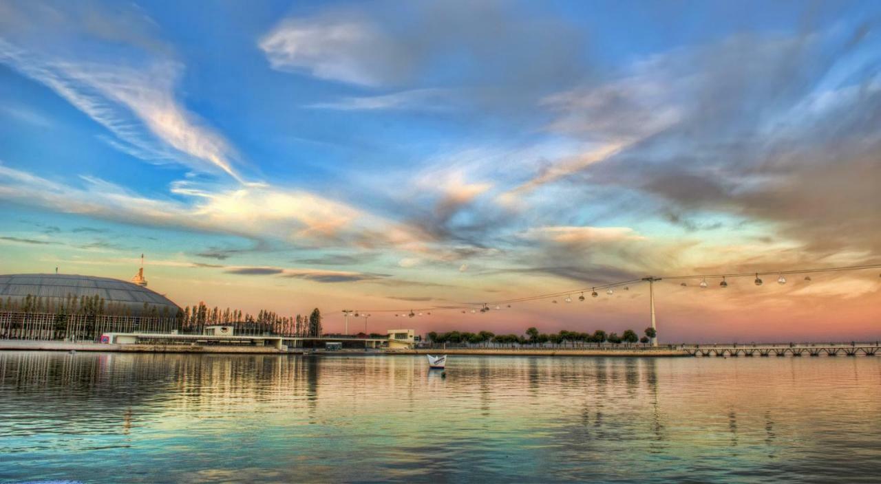 A View To The River Tejo - Sixtyfive Boutique Home ลิสบอน ภายนอก รูปภาพ
